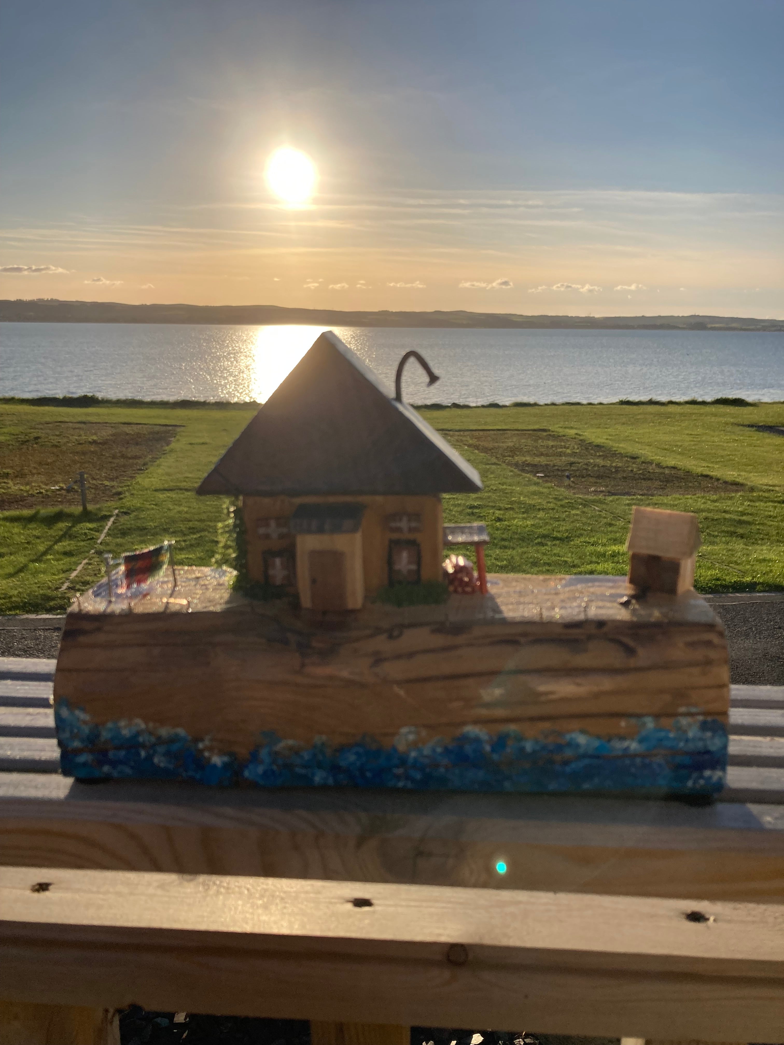 Cottage on the Cliff – Handmade Driftwood Scene
