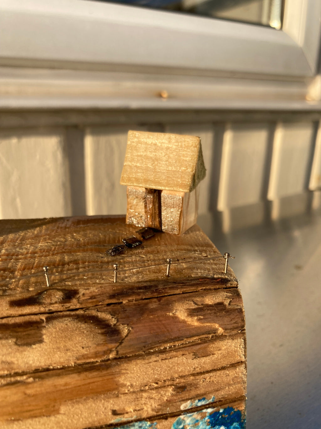 Cottage on the Cliff – Handmade Driftwood Scene